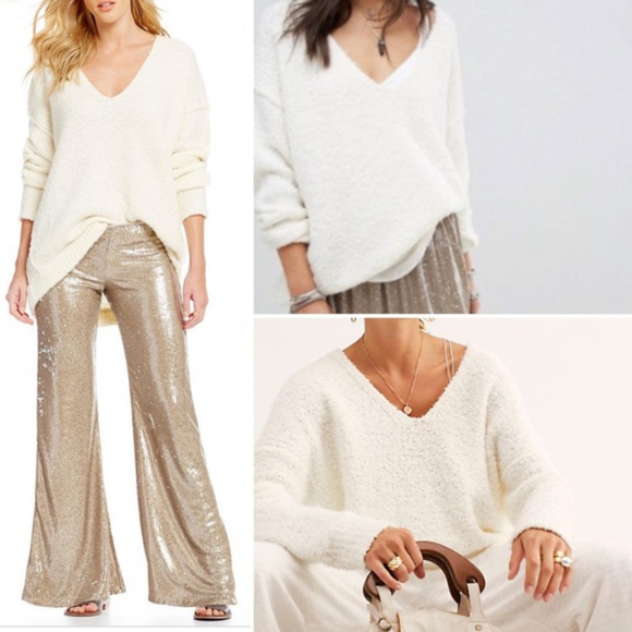 Free People Sweaters - 🆕 Free People Lofty V-Neck Sweater